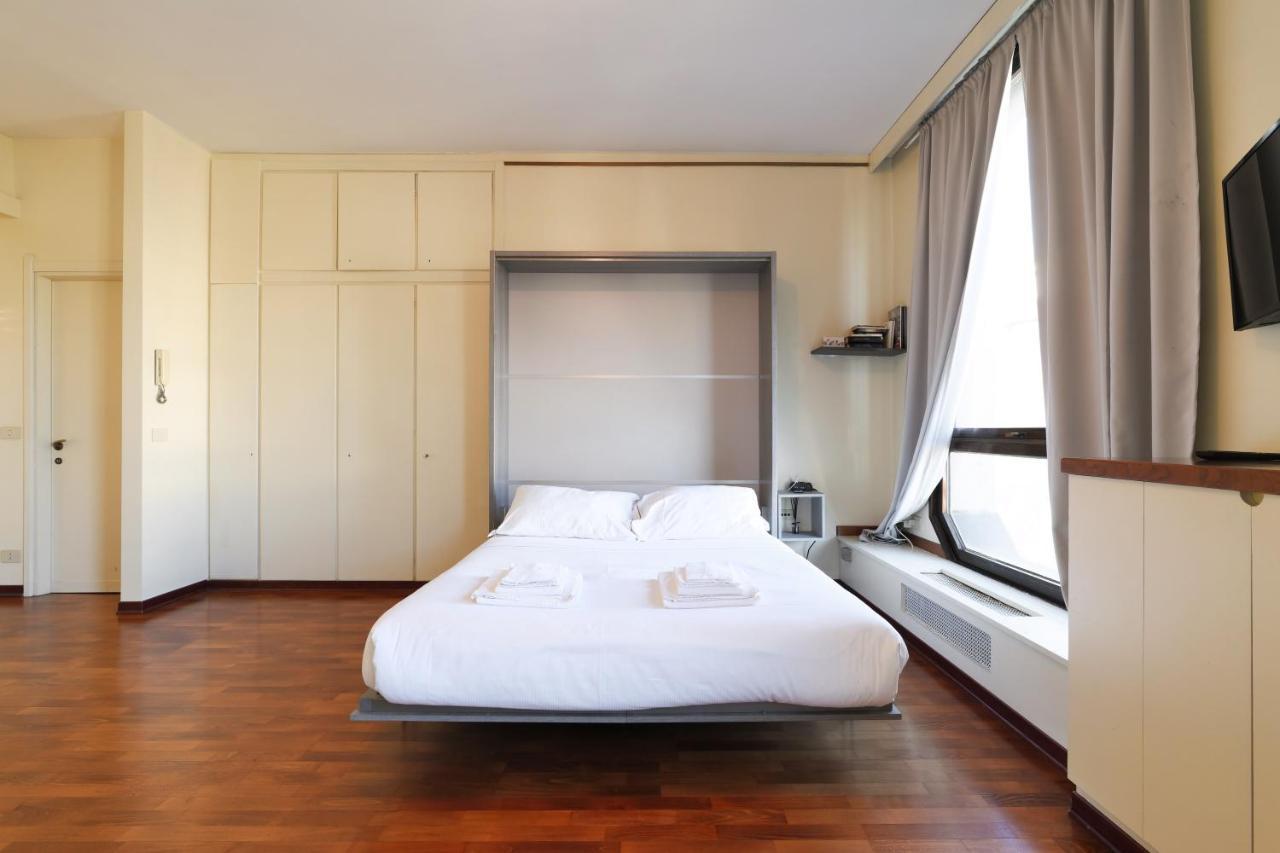 Duomo Luxury Apartment VII Milano Eksteriør bilde